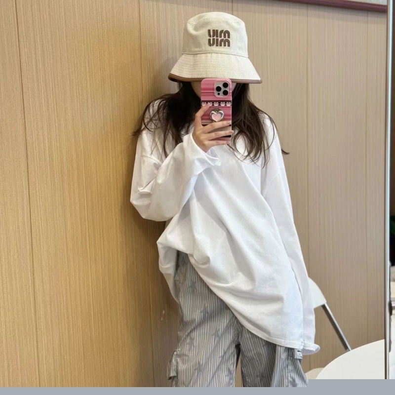 M*um*u